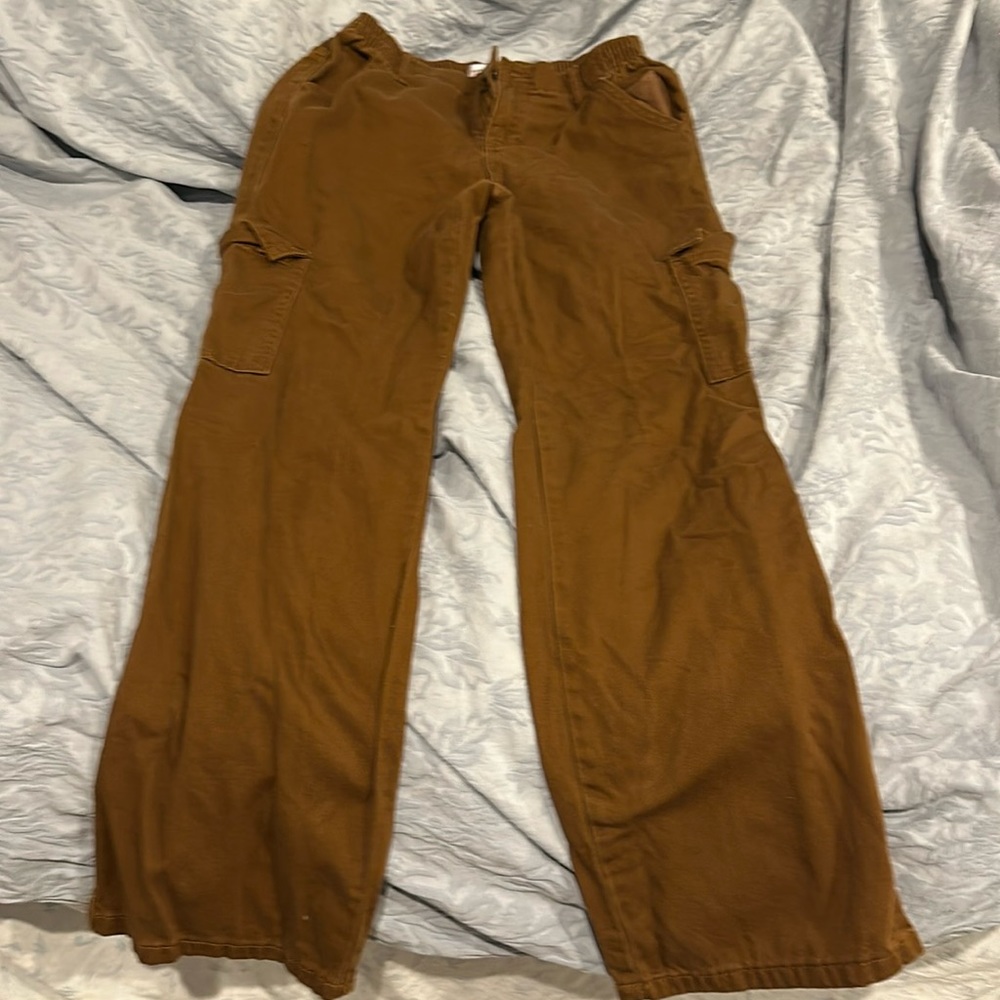 Brown cargo pants- No tags but never worn size 26. Brand is vanilla star